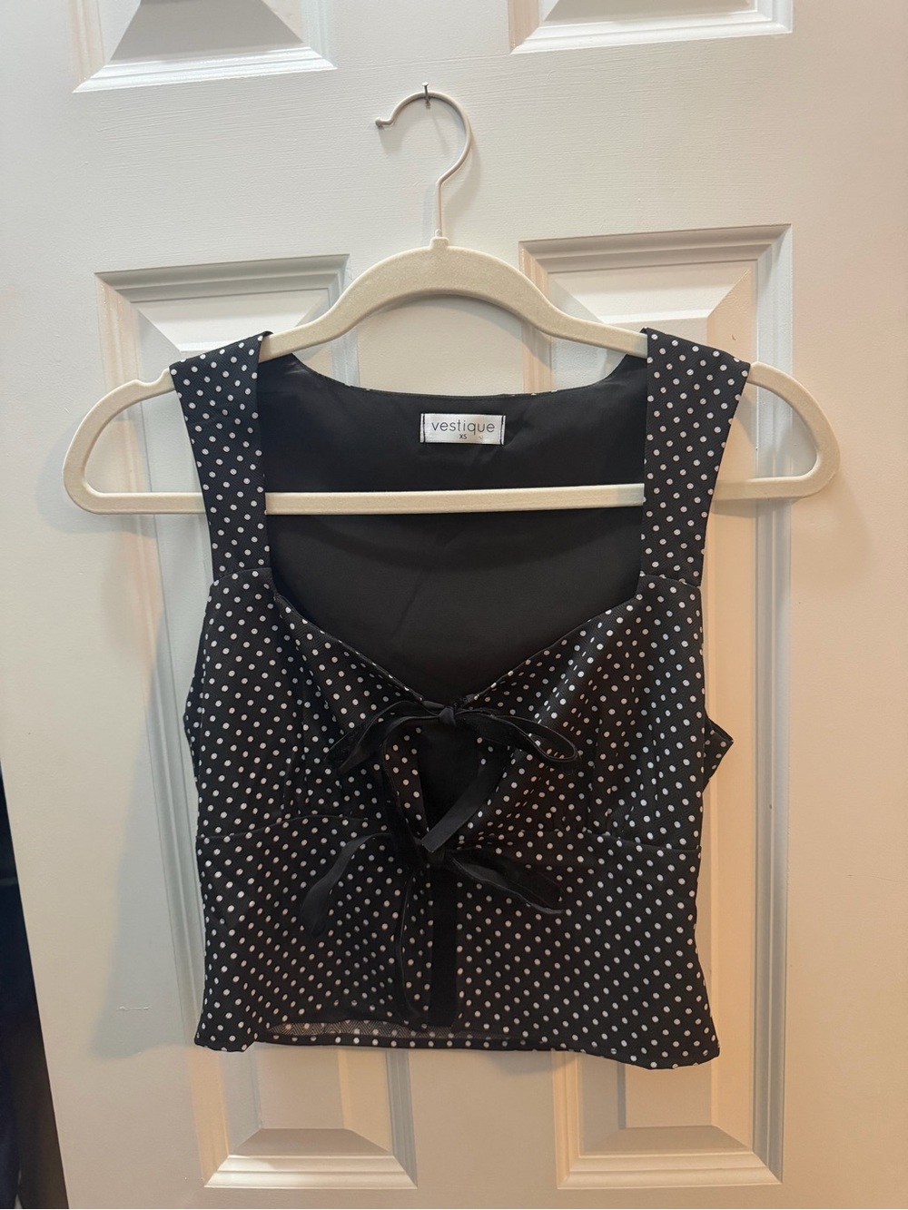 vestique Black Polka Dot Lace-Up Crop Tank